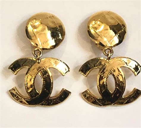 chanel dangle drop earrings
